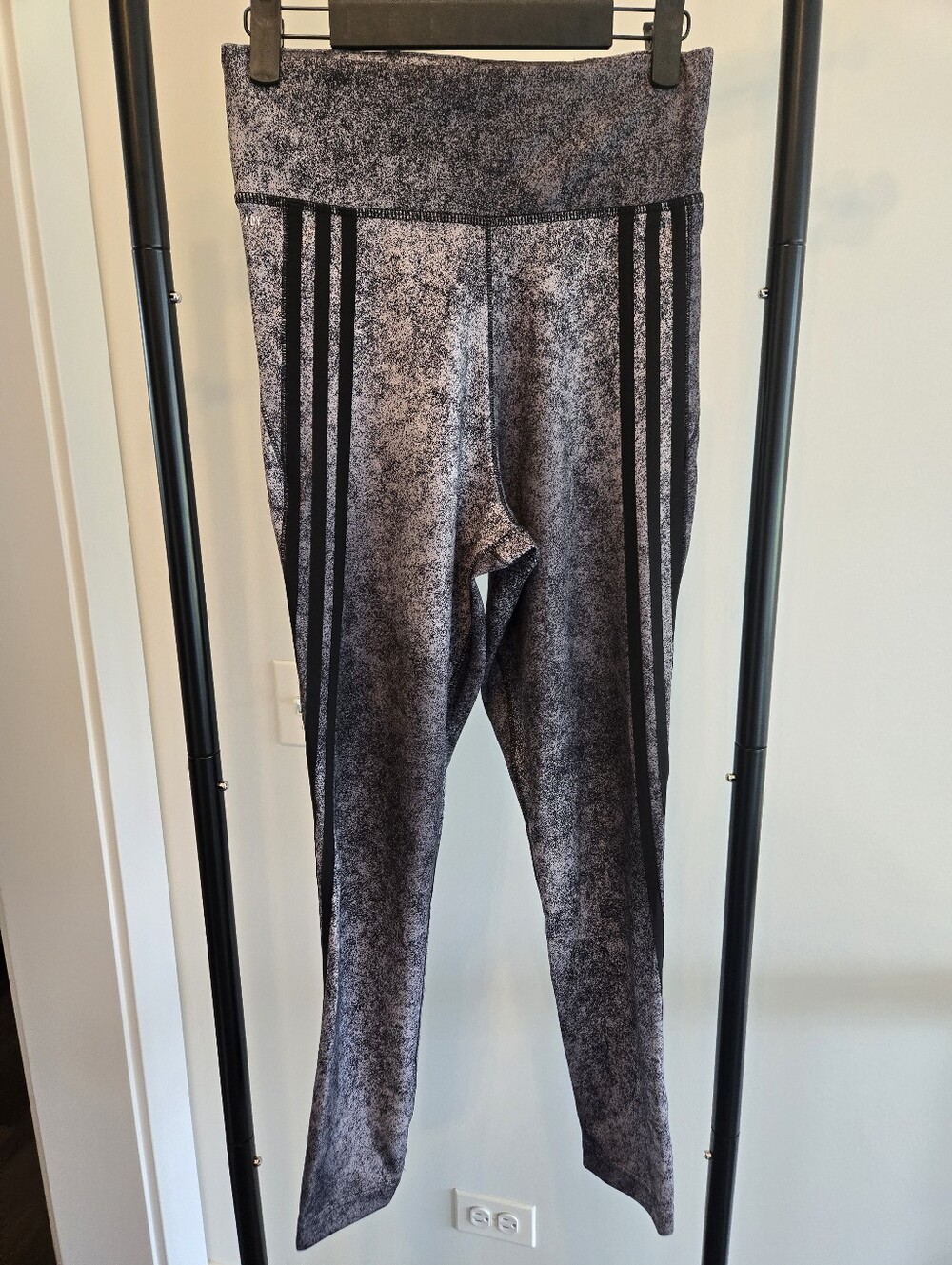 Adidas AEROREADY Gray & Black 3-Stripe High Rise Leggings Women's Small